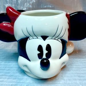 Disney Christmas Minnie Mouse 3D Face with Santa Hat